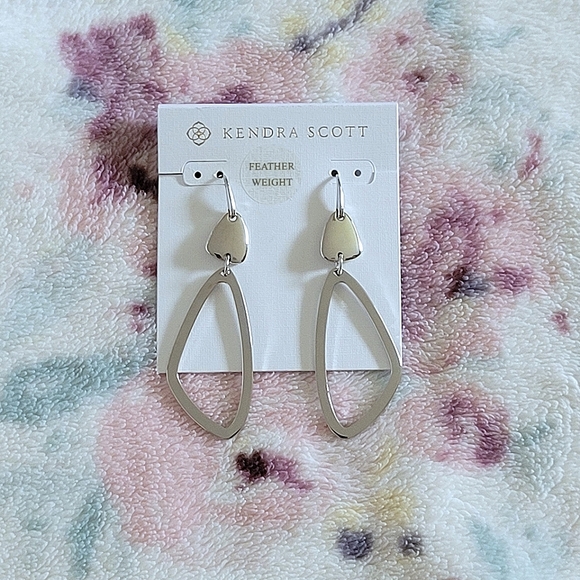 Kendra Scott Jewelry - Kendra Scott "Kira" Drop Earrings